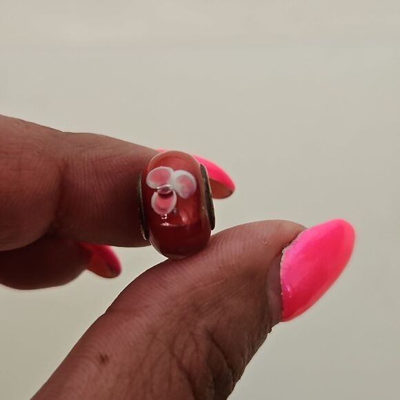 Murano Glass Bead Flower Charm Stamped 925 Burgandy/ White - Picture 8 of 16